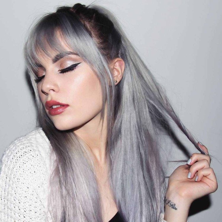 Rocking Silver: Tips and Tricks for Wearing a Silver Wig with Confidence