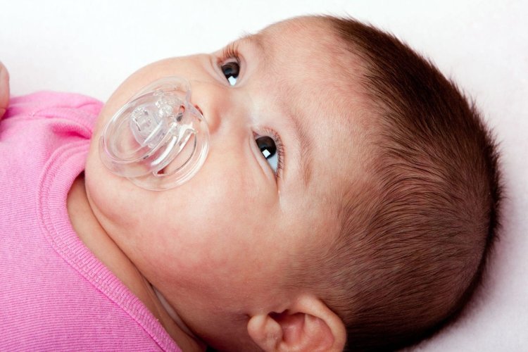 Pacifiers: Benefits and Risks for Your Baby